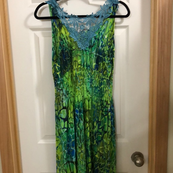 Stunning full length maxi dress with lace back - Picture 6 of 7